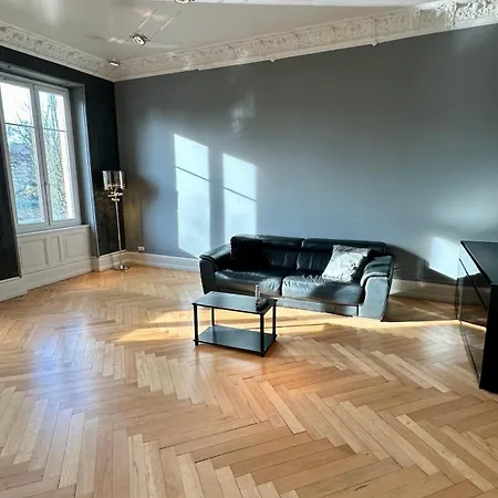 Appartement Splendide Bourgeois Avec Terrasse *