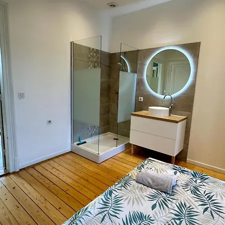 Appartement Splendide Bourgeois Avec Terrasse *