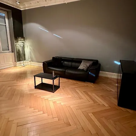 Splendide Bourgeois Avec Terrasse Appartement