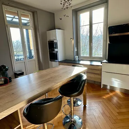 Appartement Splendide Bourgeois Avec Terrasse *